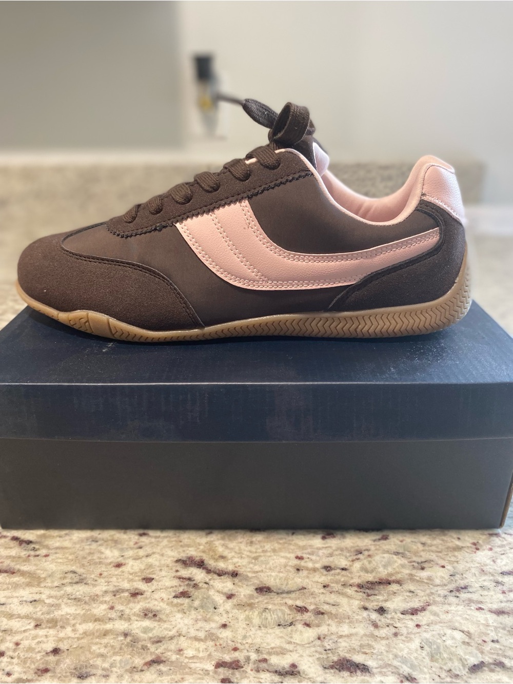 La Sheelah Fashion Sneaker